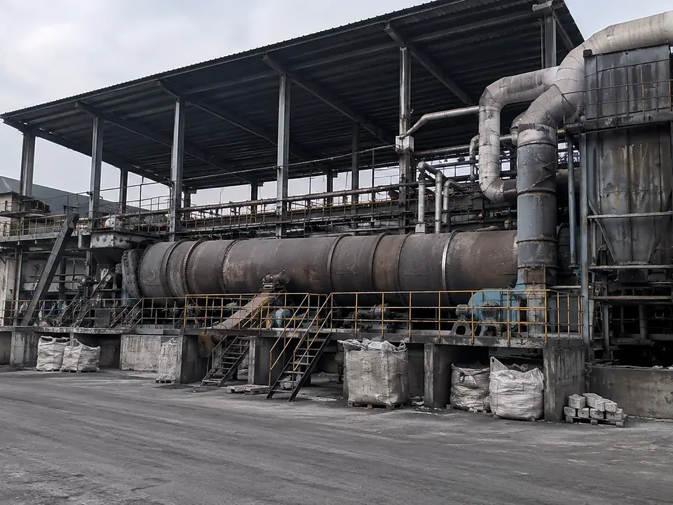 Activated carbon activation furnace and connected processing equipment